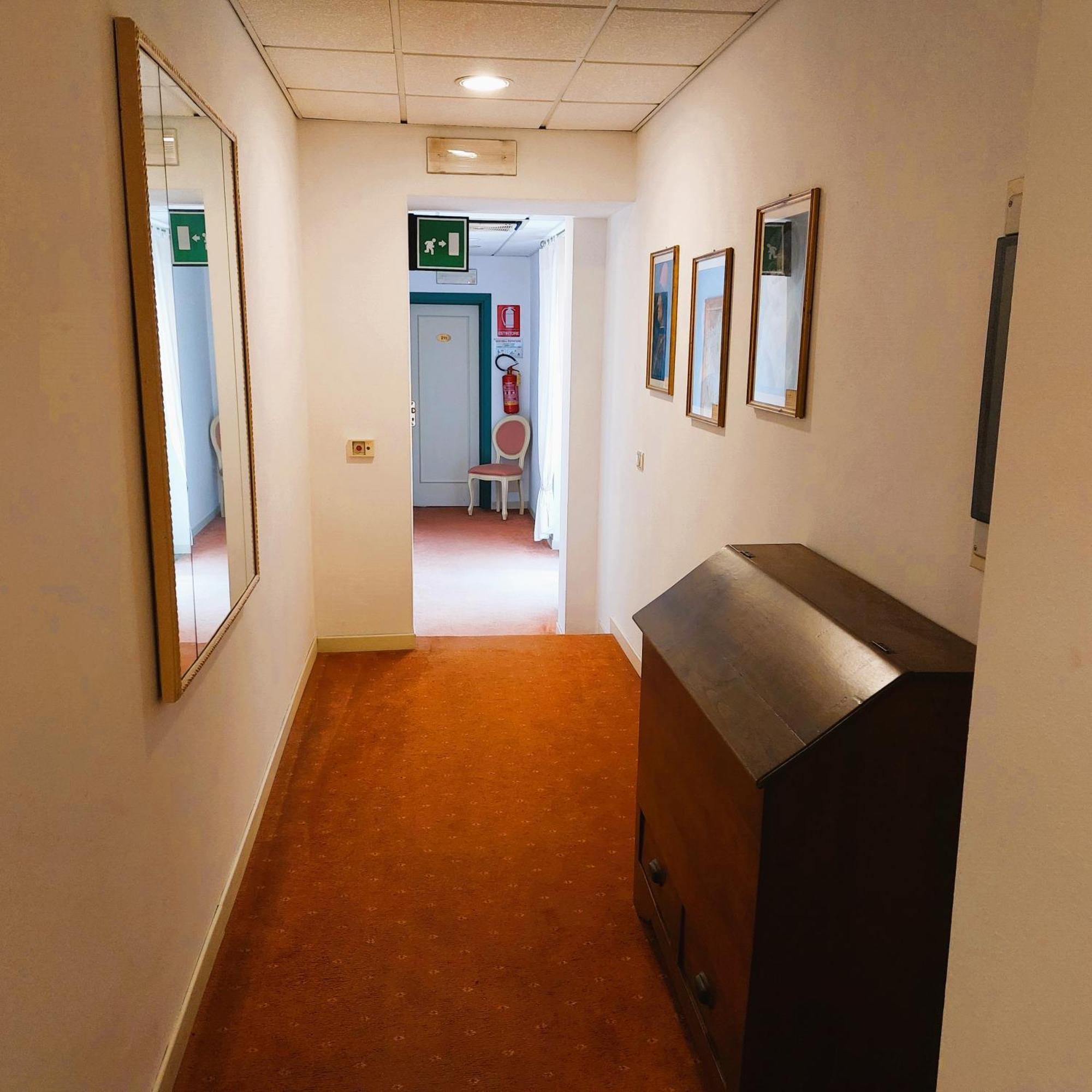 Albergo Ristorante Bigiu Sant'Omobono Imagna Exterior foto